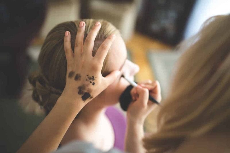 5 Alasan Kenapa Makeup Artist adalah Profesi Menjanjikan di Masa Depan