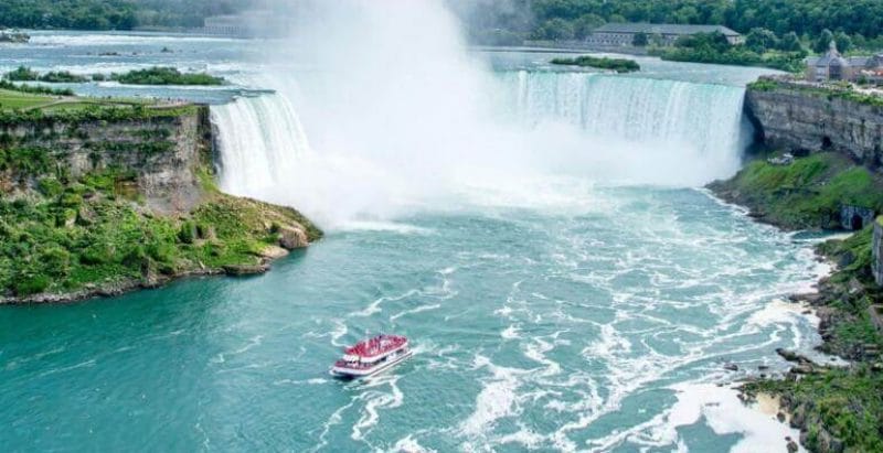 4 Alasan Mengapa Anda Harus Mengunjungi Air Terjun Niagara