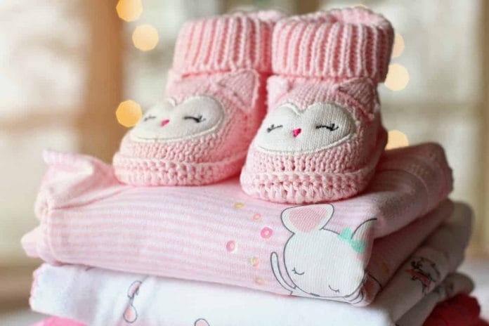 Biaya Terbesar di Tahun Pertama Kelahiran Bayi - pakaian anak pakaian bayi