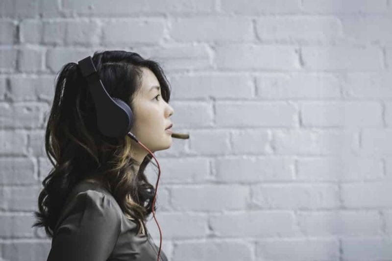 hukum mendengarkan - mendengarkan keluhan pelanggan - mendengarkan feedback