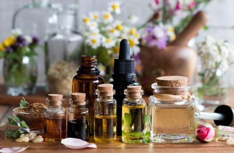 skincare antibakteri biasanya terbuat dari essentials oil yang baik untuk wajah
