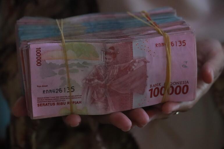 Mata uang rupiah Indonesia
