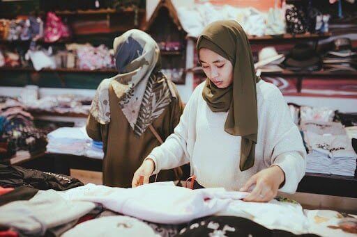 5 Jenis Produk Paling Digemari dalam Bidang Bisnis Hijab Saat Ini