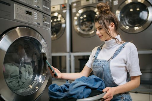 Cara Membuat Target Omset dan Profit dalam Bisnis Laundry
