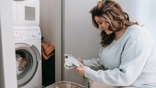 Ingin memperluas promosi bisnis laundry melalui jasa influencer? Perhatikan 5 kiat dalam memilih influencer yang tepat berikut ini!