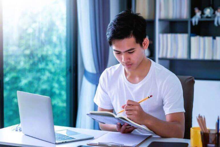 15 Ide Bisnis Online Untuk Pelajar Bisa Jadi Penghasilan Tambahan